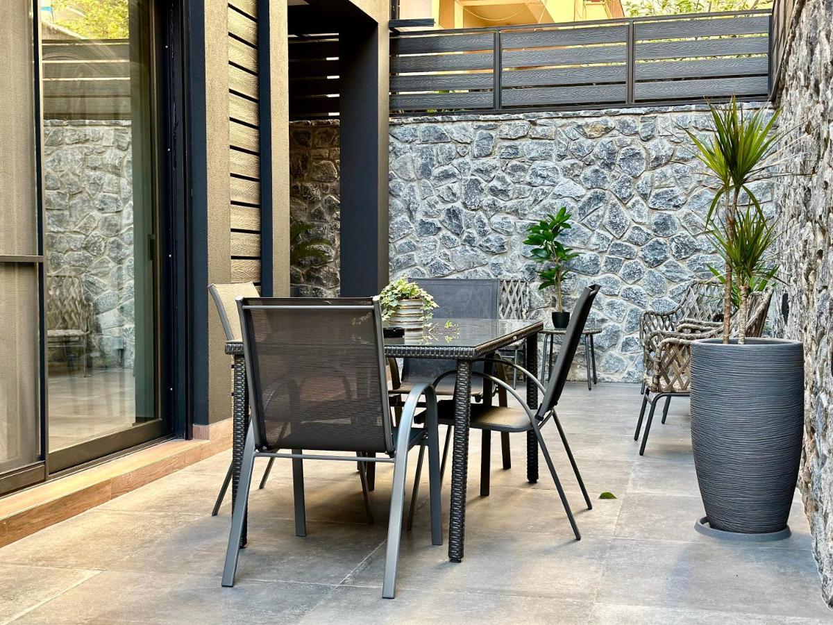 T&T Luxury Apartments - Rooftop Jacuzzi Athen Eksteriør billede